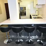 Glabur - The Amazing 1 Bdr - Executive Center Free Parking & Wifi * Нікосія