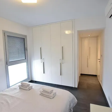 Glabur - The Amazing 1 Bdr - Executive Center Free Parking & Wifi 公寓