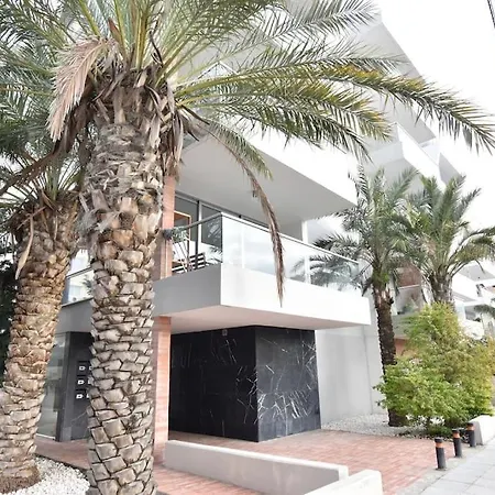 Glabur - The Amazing 1 Bdr - Executive Center Free Parking & Wifi 尼科西亚